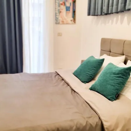 Apartman Comfy & Cute Space In Center Tirana